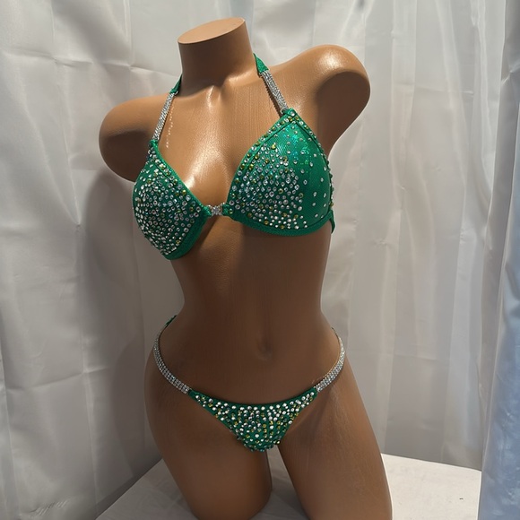 Competition bikini suit, Hunter Green handmade NWT 34B cup XS small bottom - Picture 3 of 6